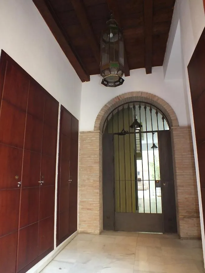 Apartamento Sevilla Alhondiga 0*,  Spanyolország